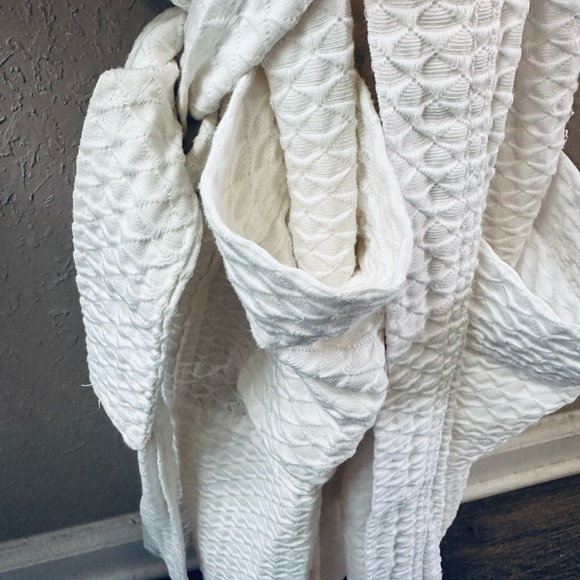 Bernard Company Spa Robe Waffle Cotton Based White Beauty One Size Luxury - Picture 7 of 9
